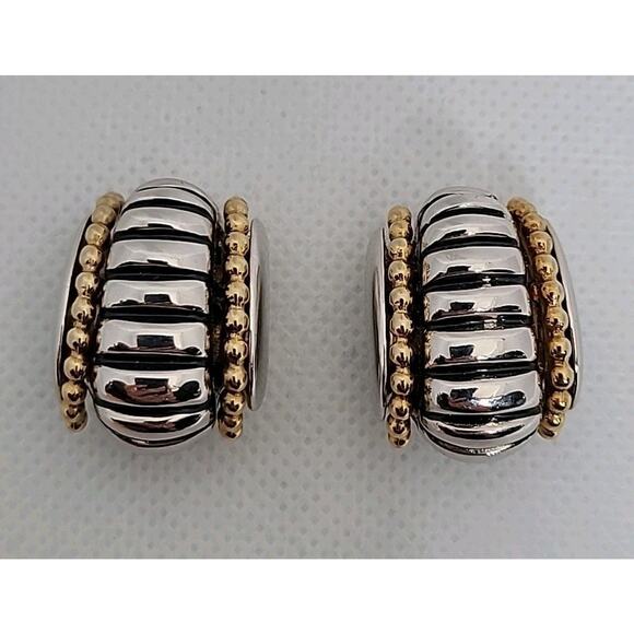 Vintage T*J High-End Renaissance Revival Design Clip-on Earrings Gold/Silvertone - Picture 9 of 15